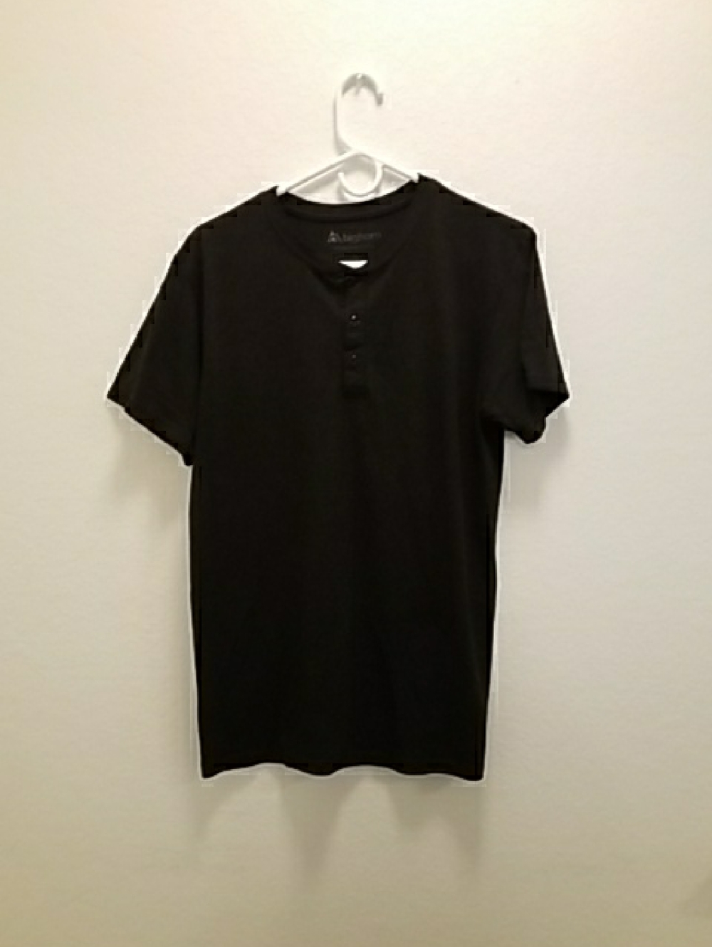 Men's Black Short-Sleeve Henley Shirt by Unknown Brand